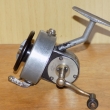 Navij�k  Rousek Stabil velk� model r.v. prosinec 1949 (12 49) a velk� znak na boku navij�ku