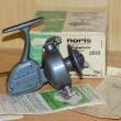 Navij�k 2010 s krabi�kou , manu�lem, i ��tenkou s datumem 21.3 1968